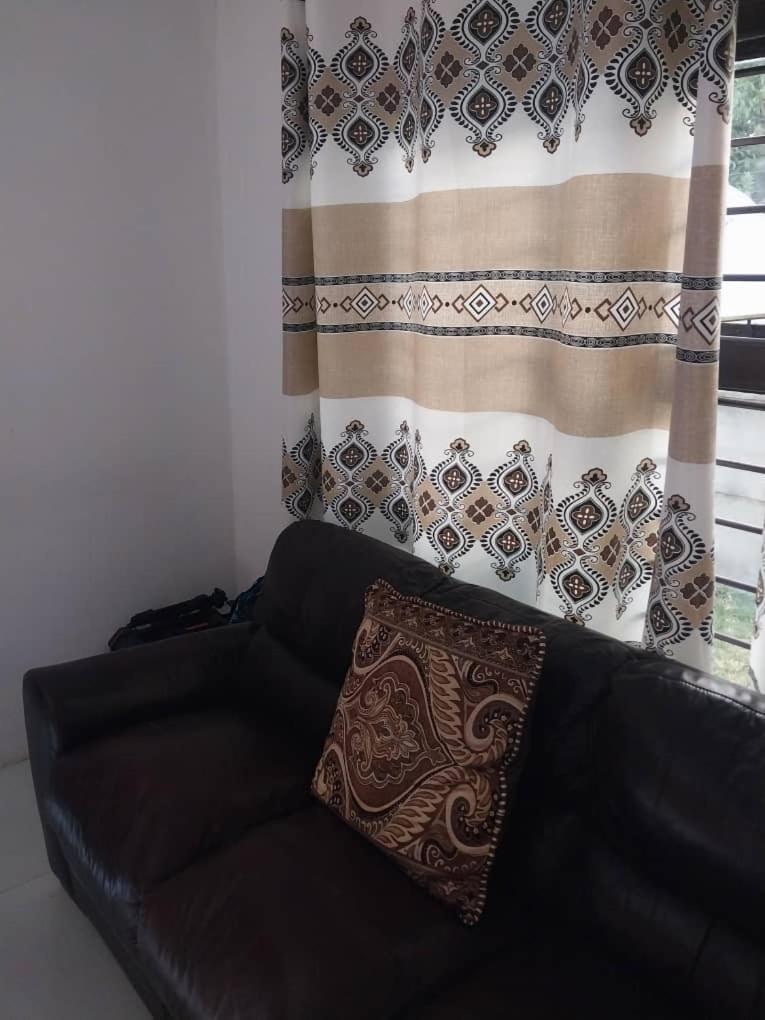 Emmrose Apartments Chingola Exterior photo