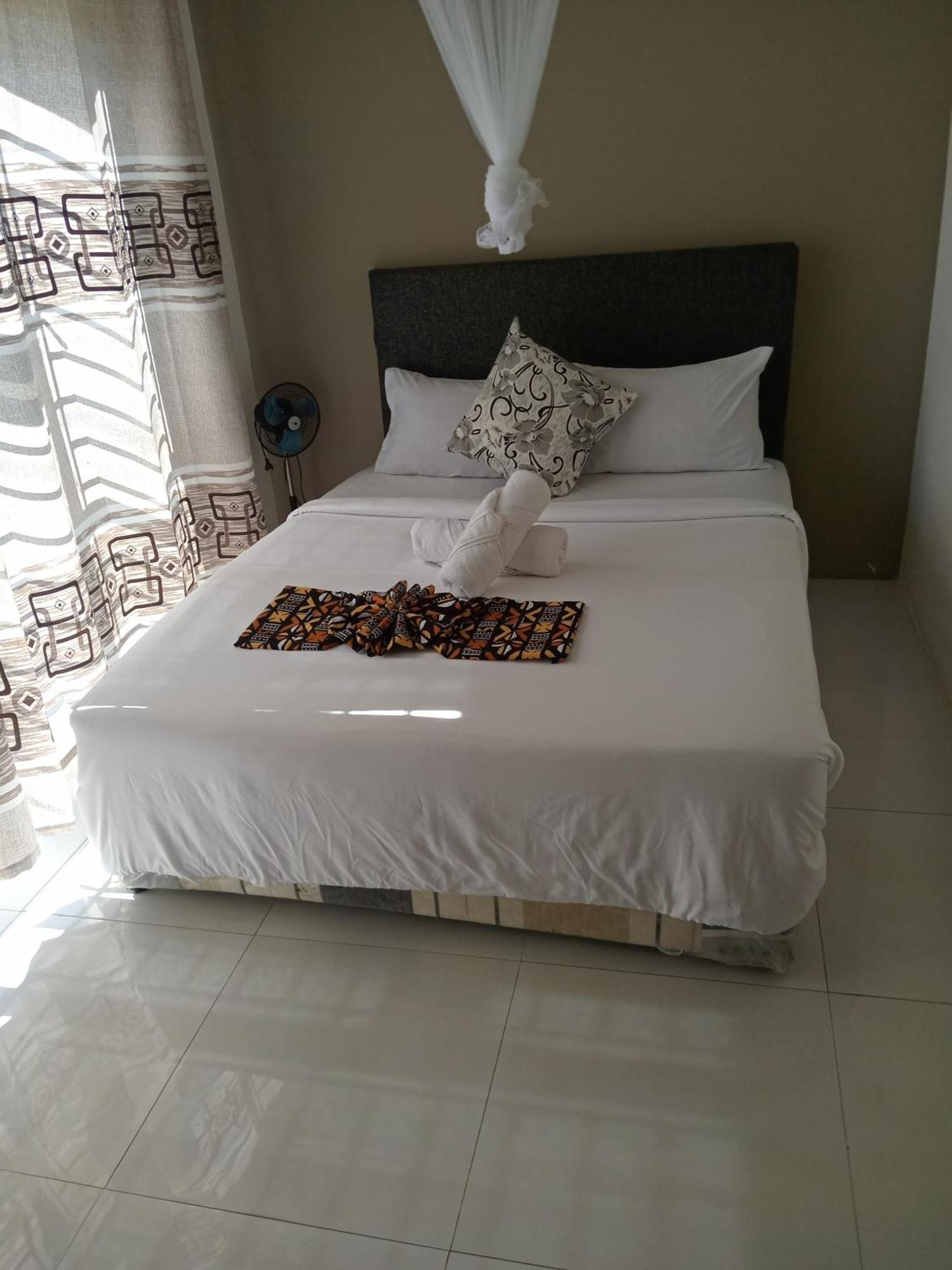 Emmrose Apartments Chingola Exterior photo